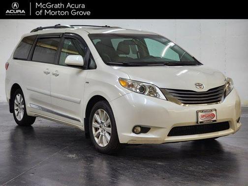 2017 Toyota Sienna XLE