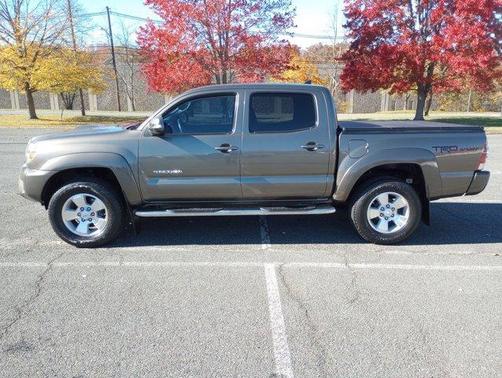 2015 Toyota Tacoma Base