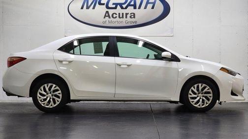 Super White 2017 Toyota Corolla L