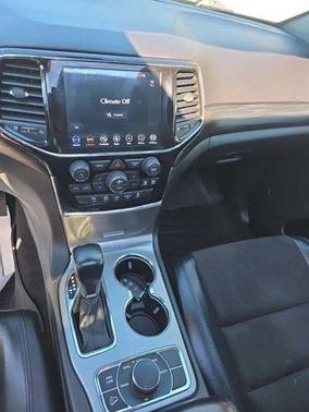 2020 Jeep Grand Cherokee Laredo