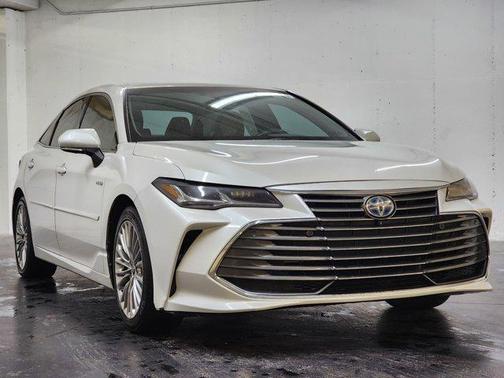 2020 Toyota Avalon Hybrid Limited