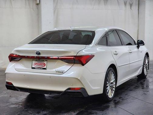 2020 Toyota Avalon Hybrid Limited