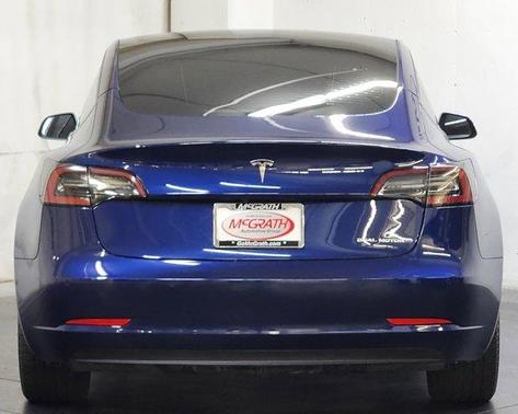Deep Blue Metallic 2022 Tesla Model 3 Long Range
