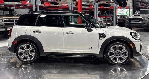 2023 MINI Countryman Cooper S Classic