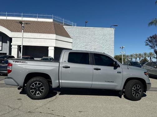2019 Toyota Tundra SR5
