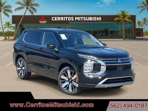 2025 Mitsubishi Outlander SE