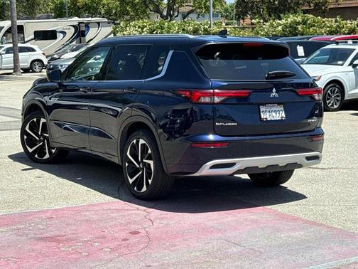 2023 Mitsubishi Outlander PHEV SEL