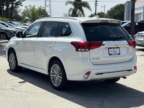 2022 Mitsubishi Outlander PHEV SEL