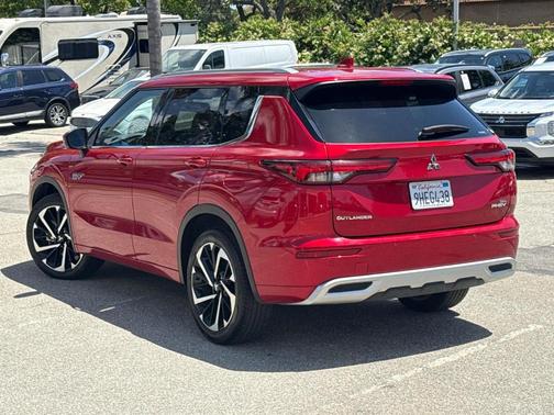 2023 Mitsubishi Outlander PHEV SEL