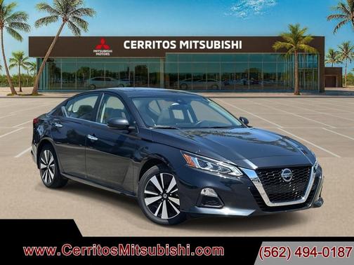 2021 Nissan Altima 2.5 SV