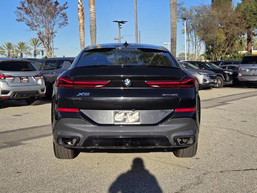2022 BMW X6 xDrive40i
