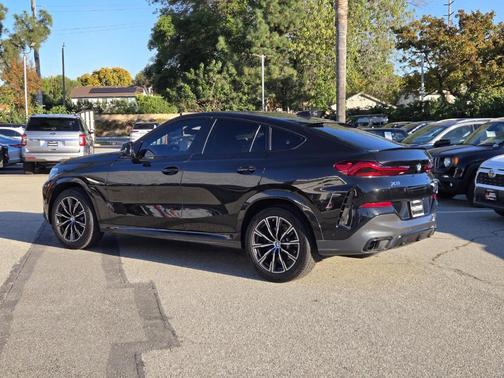 2022 BMW X6 xDrive40i