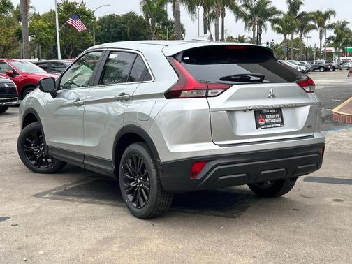 2025 Mitsubishi Eclipse Cross LE