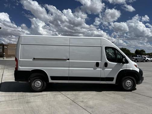 2025 RAM ProMaster 2500 Tradesman