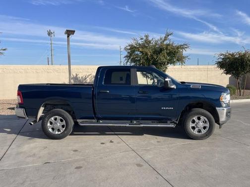 2024 RAM 2500 Big Horn Crew Cab 4x4 6'4' Box