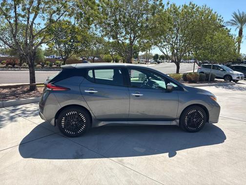 2024 Nissan Leaf SV PLUS