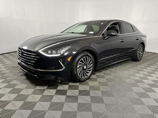 2023 Hyundai SONATA Hybrid SE