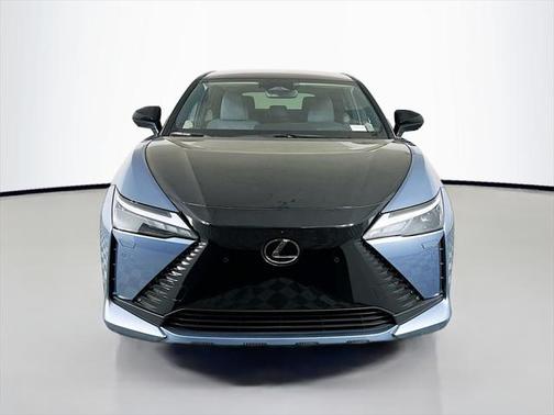 2023 Lexus RZ 450e Luxury