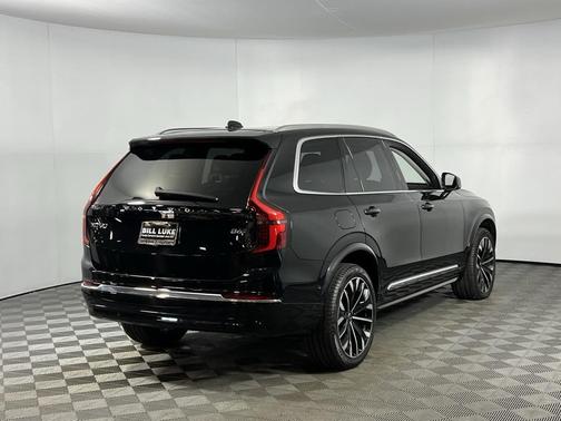 2025 Volvo XC90 B6 Plus 7-Seater