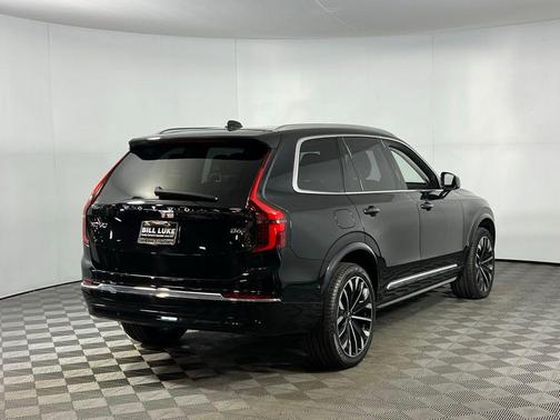 2025 Volvo XC90 B6 Plus 7-Seater