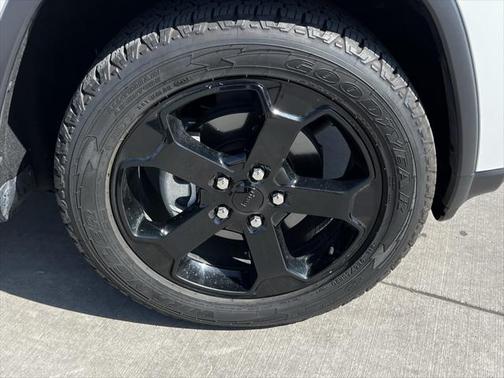 2019 Jeep Grand Cherokee Upland