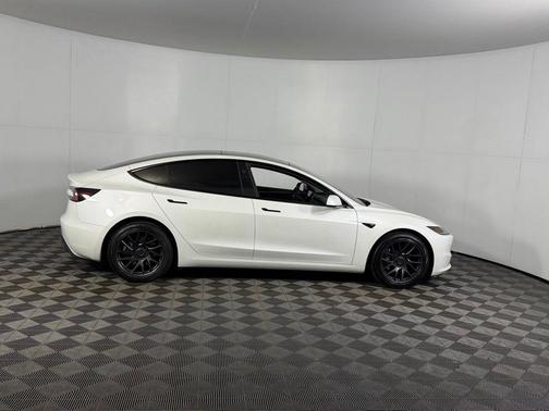Pearl White Multi-Coat 2024 Tesla Model 3 Long Range