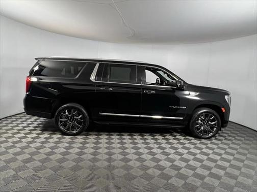 2024 GMC Yukon XL SLT
