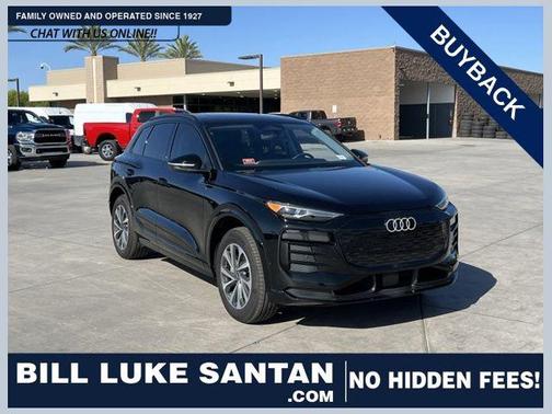 Mythos Black Metallic 2025 Audi Q6 e-tron Premium quattro
