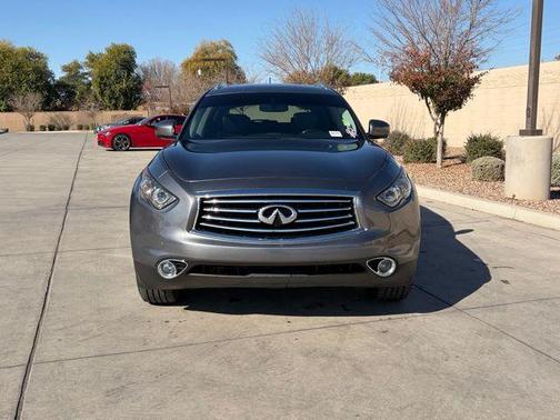2016 INFINITI QX70 Base