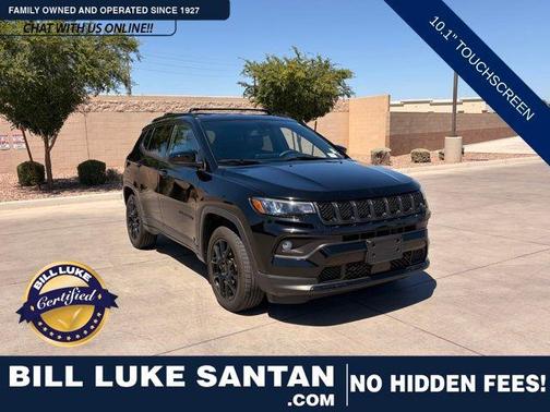 Diamond Black Crystal Pearlcoat 2023 Jeep Compass Latitude