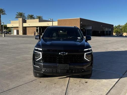 2025 Chevrolet Suburban RST