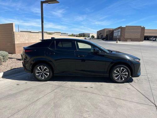 2024 Lexus RZ 300e Premium