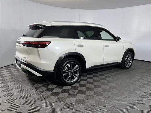 2024 INFINITI QX60 Luxe