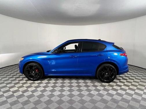 2023 Alfa Romeo Stelvio Veloce AWD