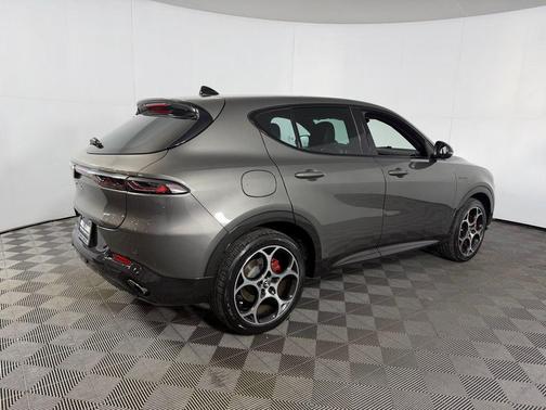 2024 Alfa Romeo Tonale Veloce EAWD