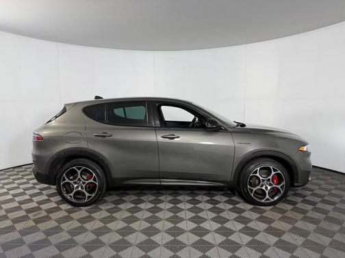 2024 Alfa Romeo Tonale Veloce EAWD