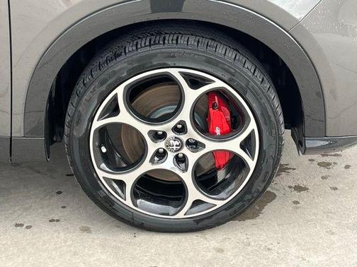 2024 Alfa Romeo Tonale Veloce EAWD