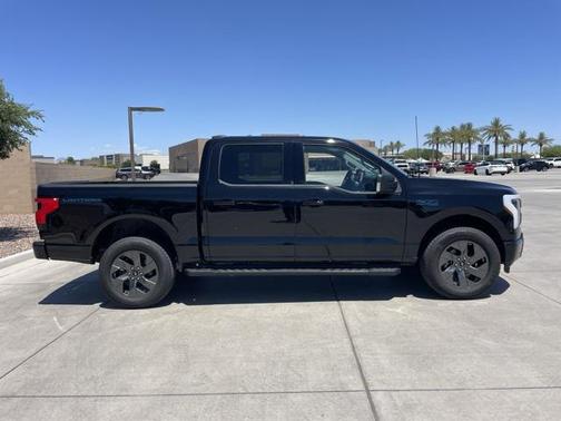 2024 Ford F-150 Lightning Flash