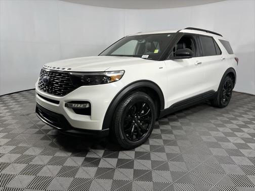 2022 Ford Explorer ST-Line