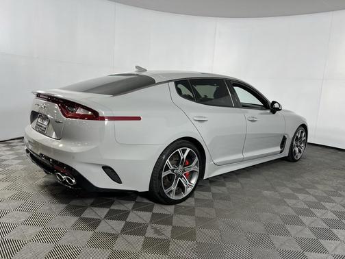 2019 Kia Stinger GT2