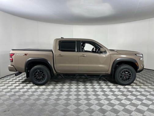 2023 Nissan Frontier PRO-X