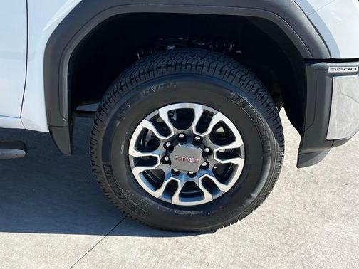 2024 GMC Sierra 2500 SLE
