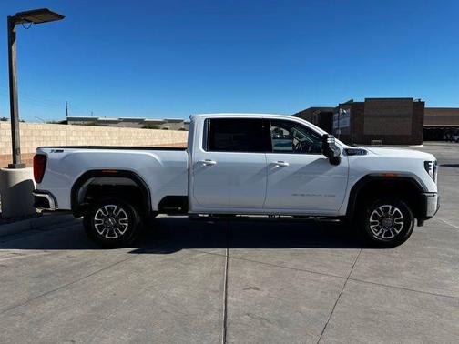 2024 GMC Sierra 2500 SLE