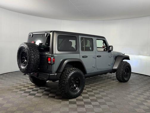 2025 Jeep Wrangler 4xe Willys