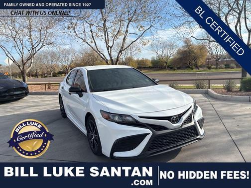 2022 Toyota Camry SE