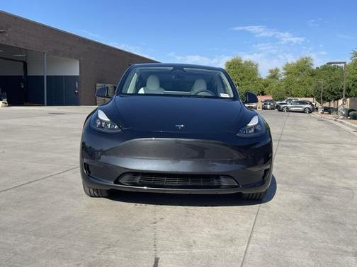 2024 Tesla Model Y Long Range Dual Motor All-Wheel Drive