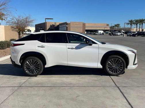 2024 Lexus RZ 300e Luxury