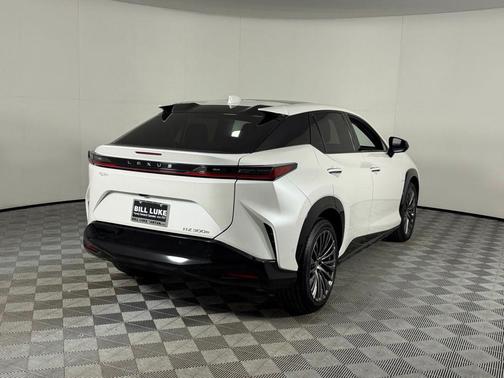 2024 Lexus RZ 300e Luxury