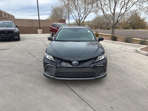 2022 Toyota Camry LE