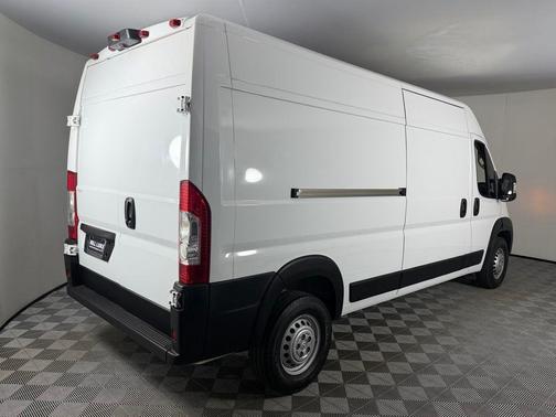 Bright White Clearcoat 2025 RAM ProMaster 2500 Tradesman